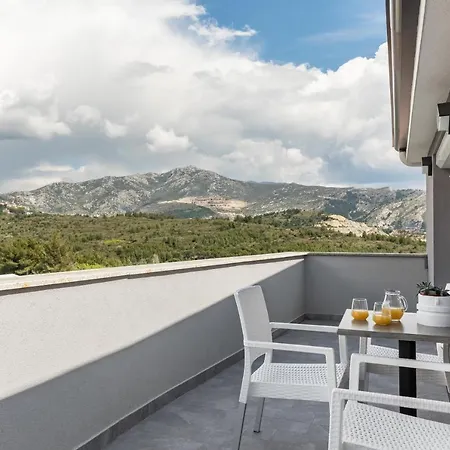 Apartments Villa Salona Sky Exterior photo