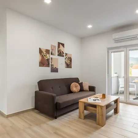 Apartments Villa Salona Sky Exterior photo