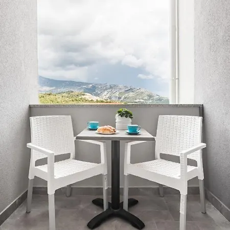 Apartments Villa Salona Sky Exterior photo