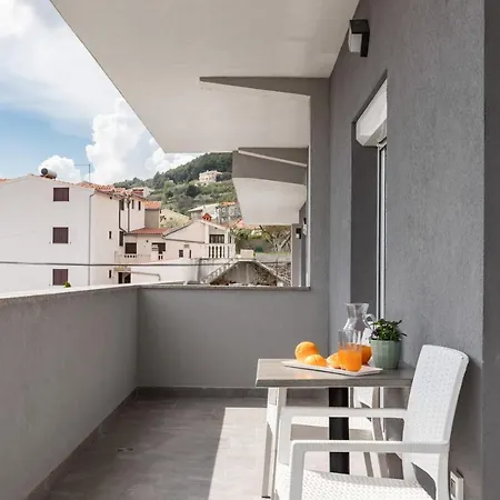 Apartments Villa Salona Sky Exterior photo