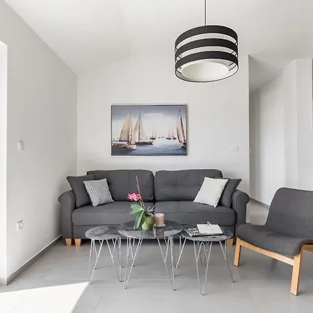 Apartments Villa Salona Sky Room photo
