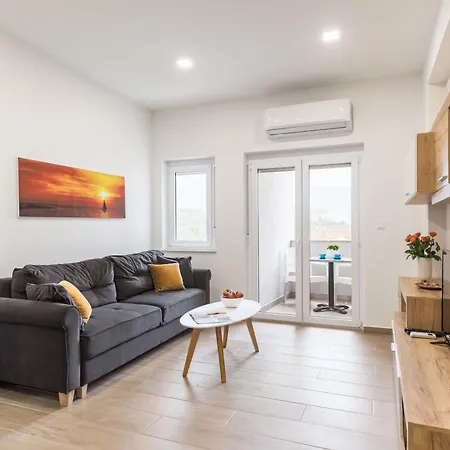 Apartments Villa Salona Sky Room photo