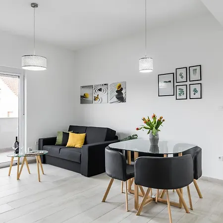 Apartments Villa Salona Sky Room photo