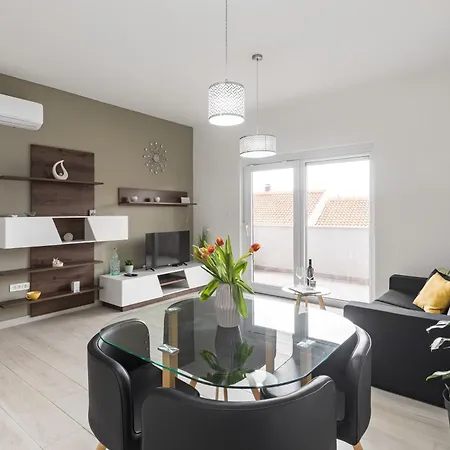 Apartments Villa Salona Sky Room photo