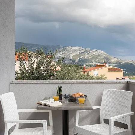 Apartments Villa Salona Sky Room photo