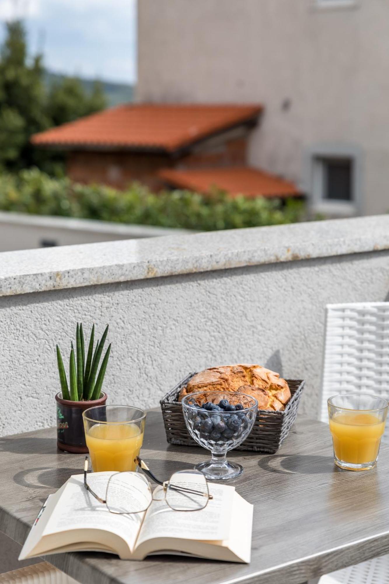 Sky Apartment Solin